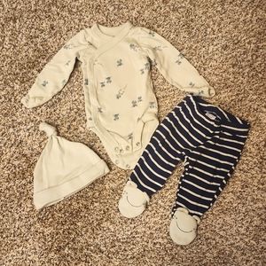 Carters frog newborn outfit